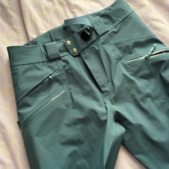Arc’teryx Men’s Sabre Shell Pants green - Picture 2 of 3